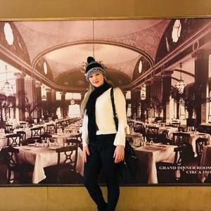 Meet your Posher, Marcia